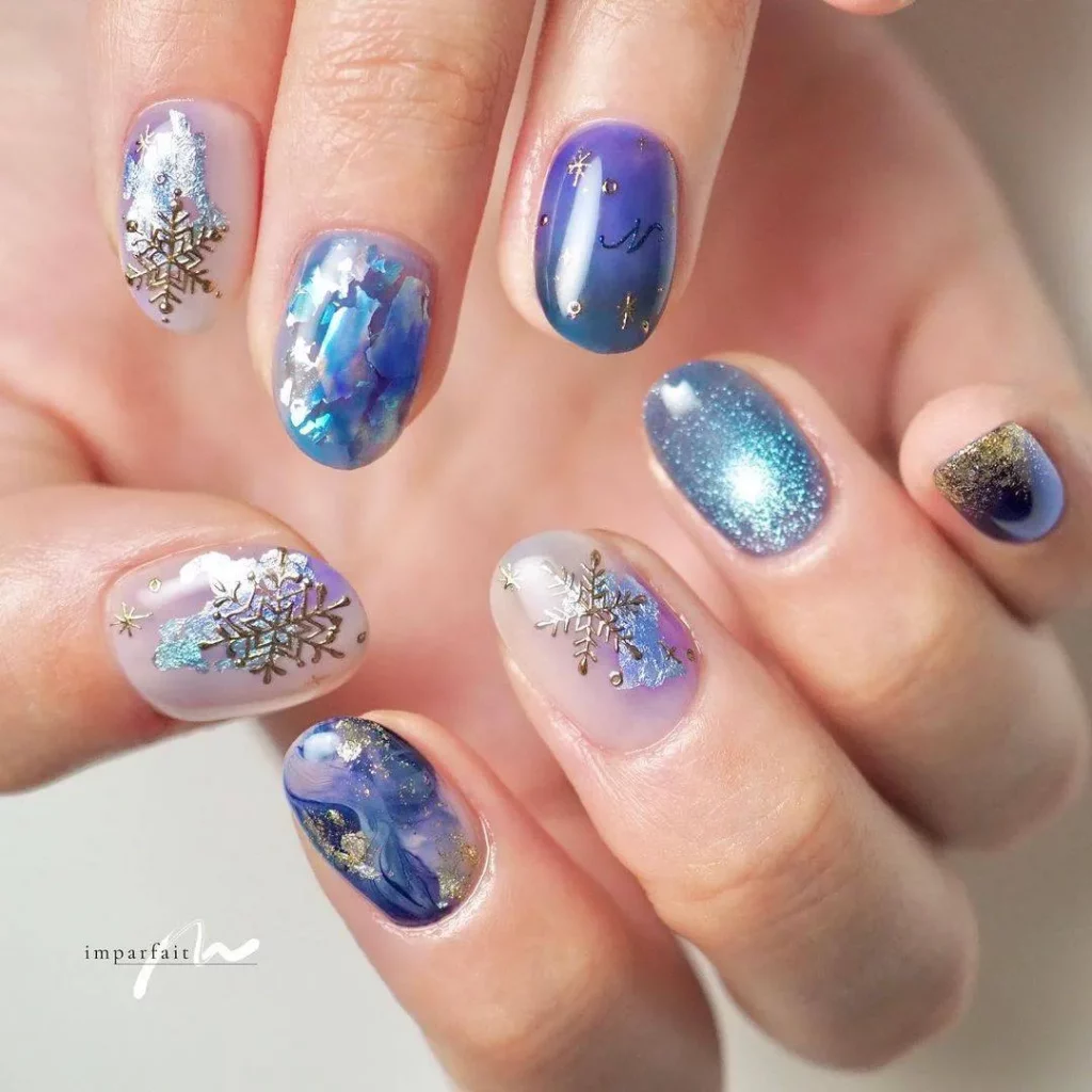 gel nail polish holographic design