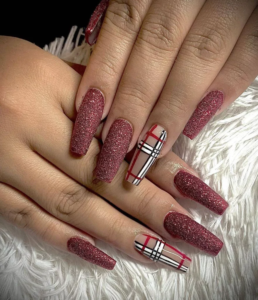 gel nail polish geometric design