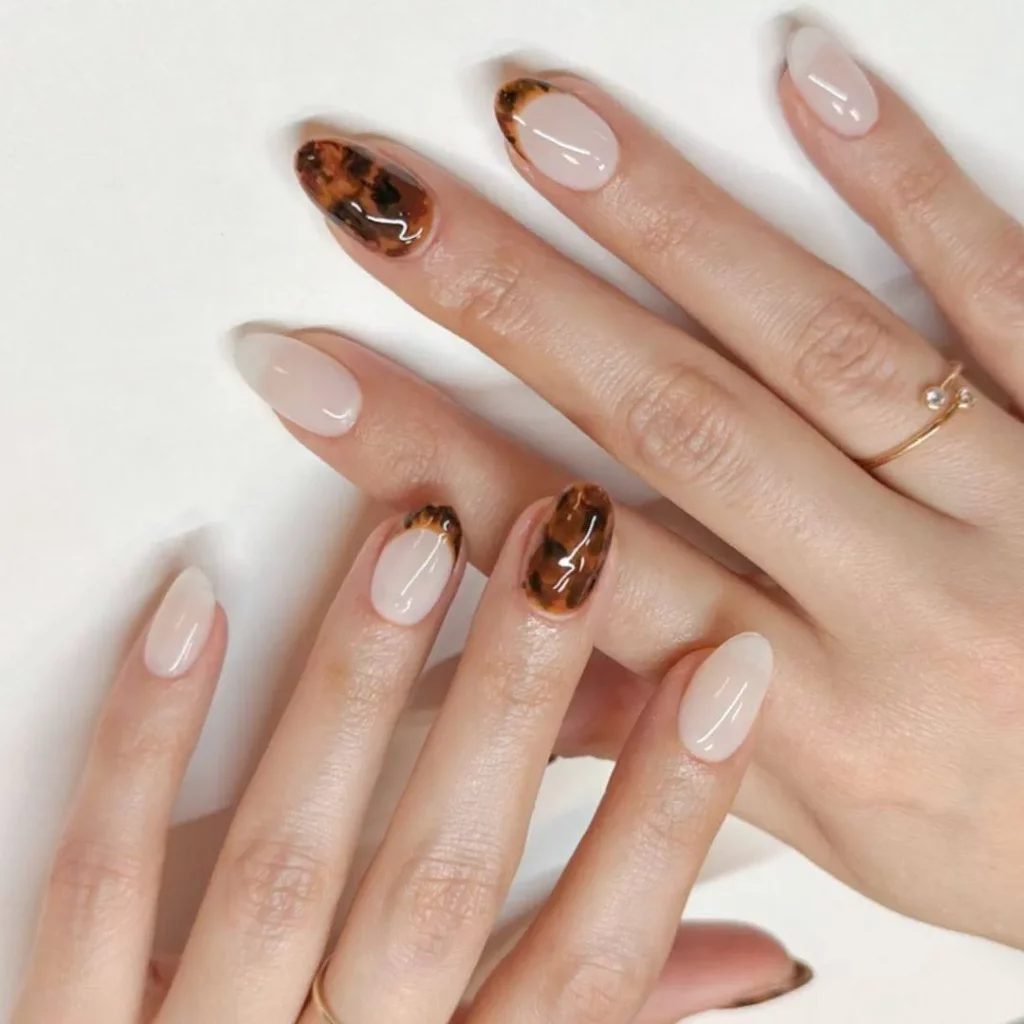 gel nail polish chrome design