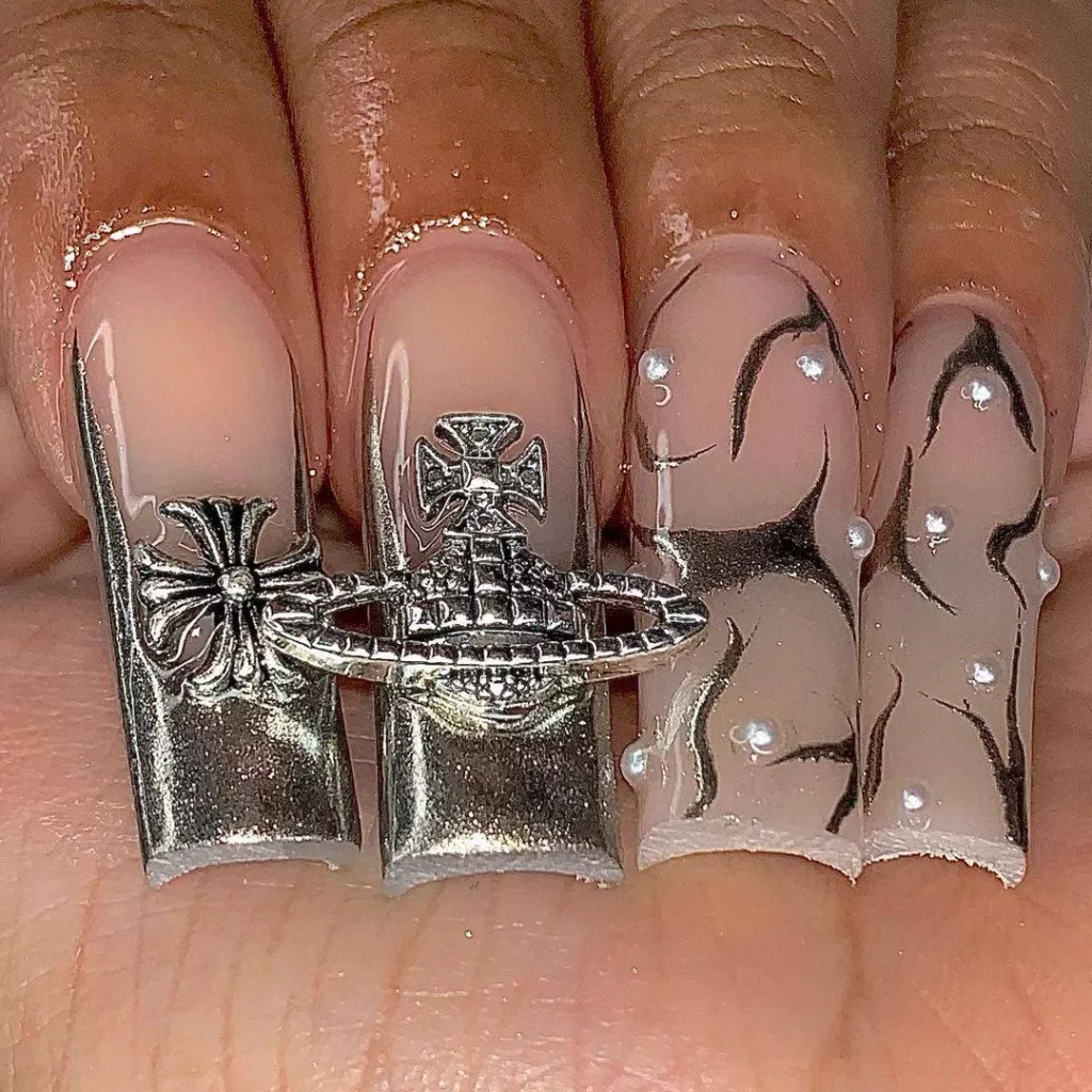 Striking Silver Nail Design Ideas 