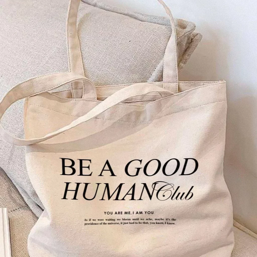 Oversized tote bag designs