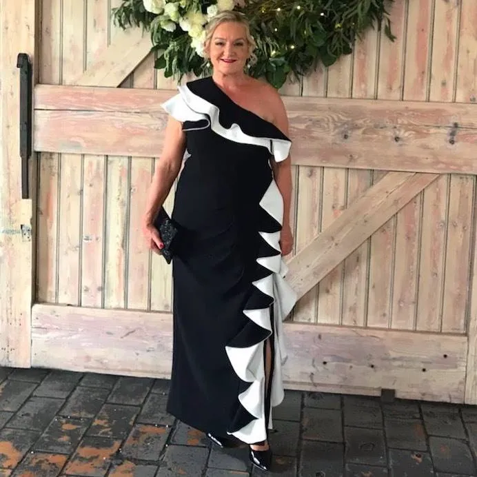 black lace one-shoulder gown