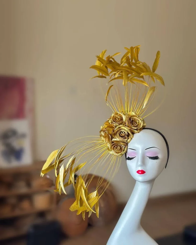 Regal fascinators for women
