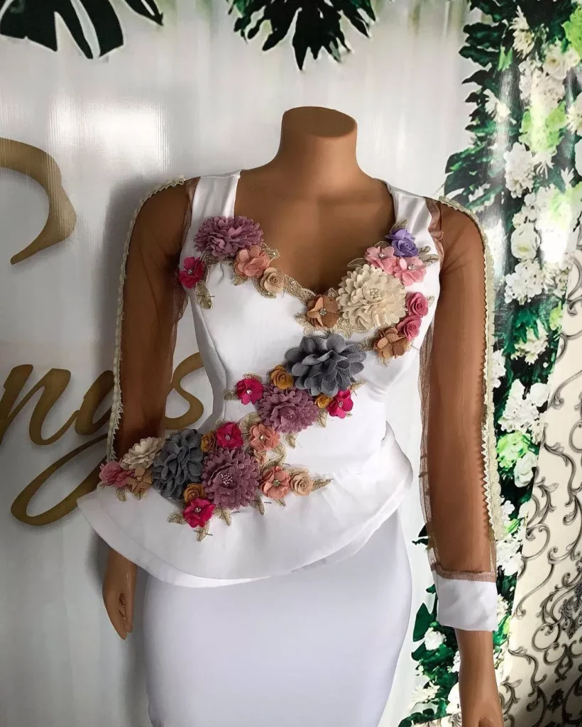 What a bride should wear to a courthouse wedding