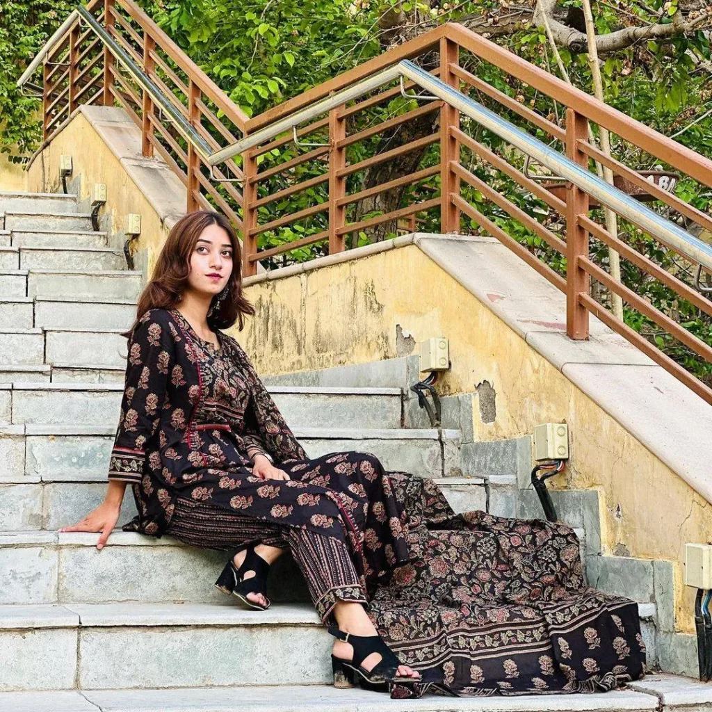 Beautiful suit with detailing on neck Nyra Cut Suit with mirror & sequence work