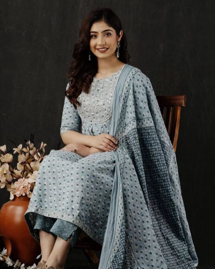 Naira Cut Suit Design Naira Cut Suit Design