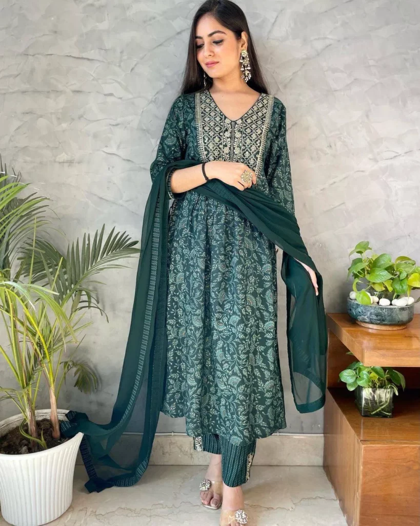 kurti (tunic) and a pair of pants kurti (tunic) and a pair of pants