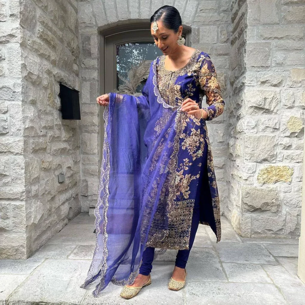 Punjabi Suit Design for older ladies Punjabi Suit Design for older women