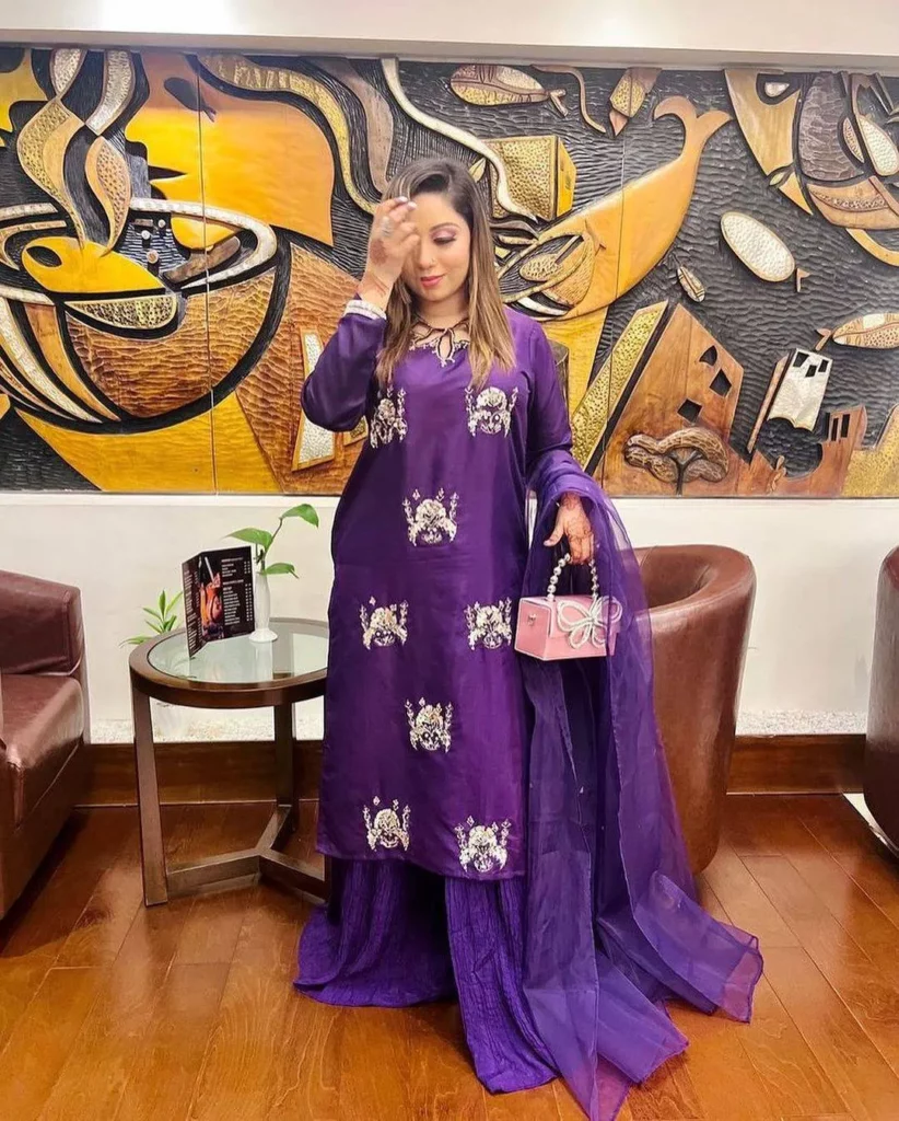 Gagra What is difference between gharara and sharara?
