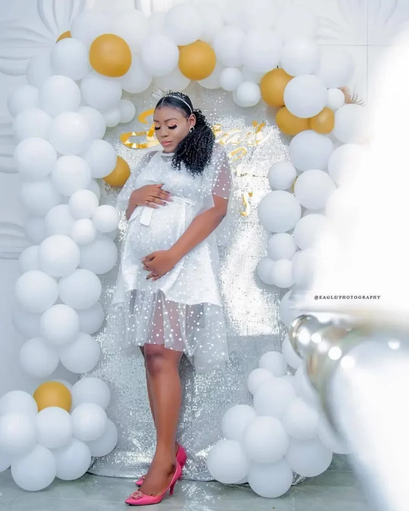 Pregnancy outfits ideas for church
