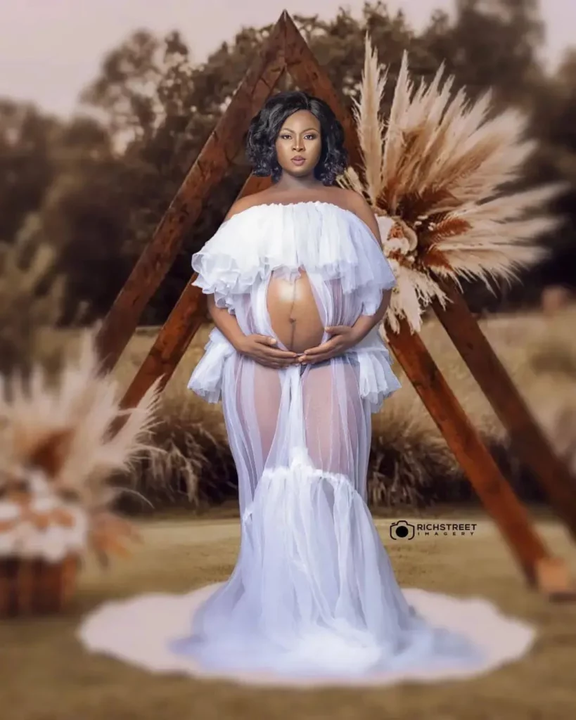 Baby bump photoshoot