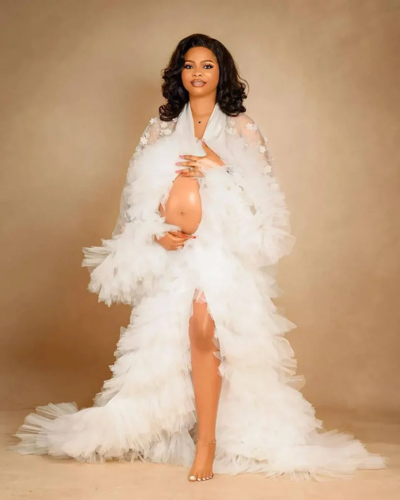 outfit ideas for early pregnancy