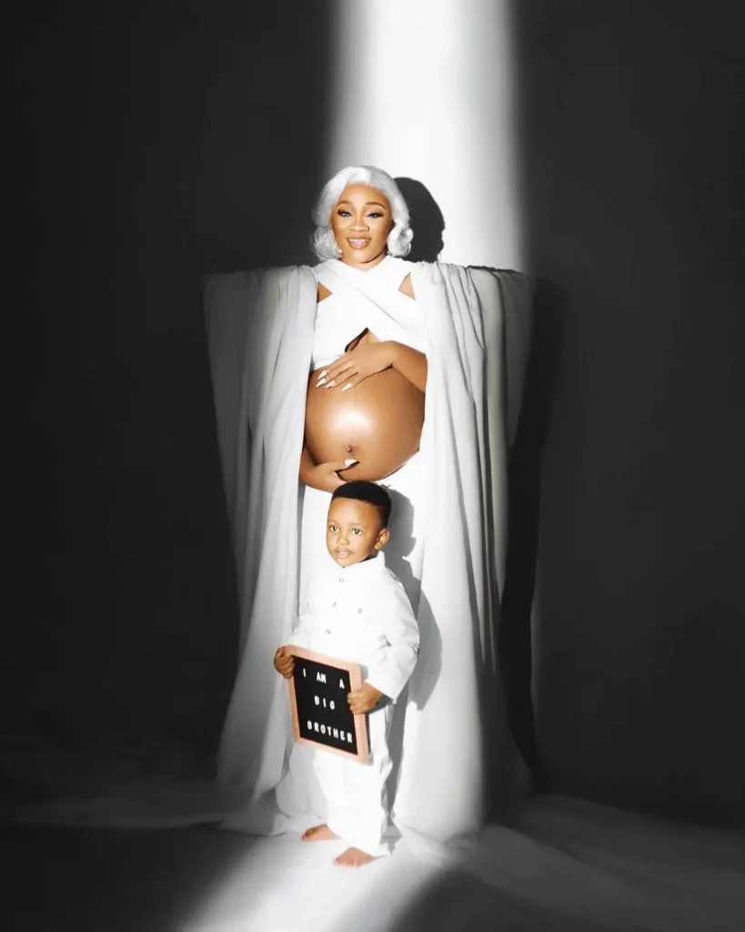 Pregnancy photoshoot dress