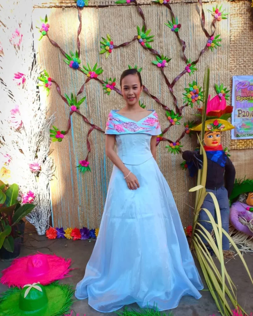 filipiniana dress for graduation pictorial