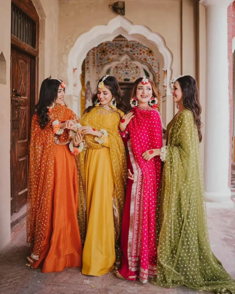 salwar suit that is worn by Indian women salwar suit that is worn by Indian women