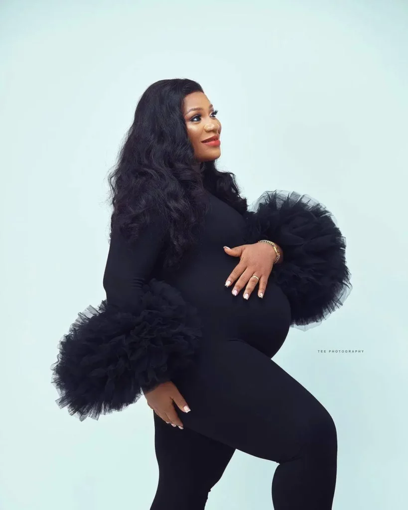 Outfit ideas for pregnant ladies