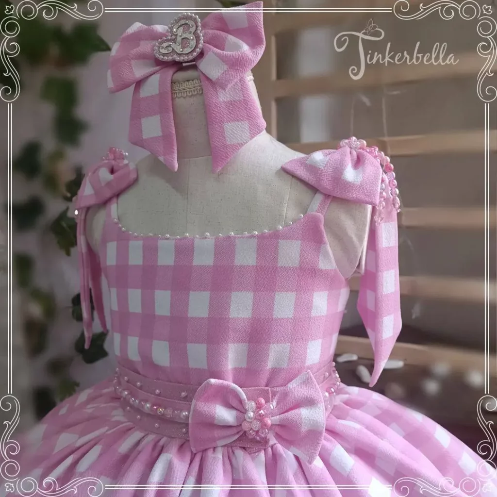 Barbie fashionista outfits