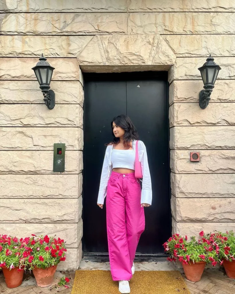 Pink cargo pants for ladies