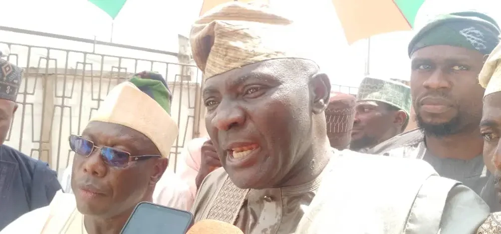 APC Chieftain, Ex-Lawmaker Saheed Popoola Defects to PDP in Kwara